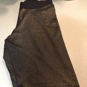 Nike Pants - Shimmer Nike Workout Leggings Nike Pants - Shimmer Nike Workout Leggings